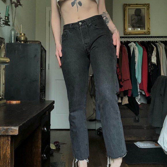 SOLD Vintage Levi’s 501 Jeans - Picture 3 of 11